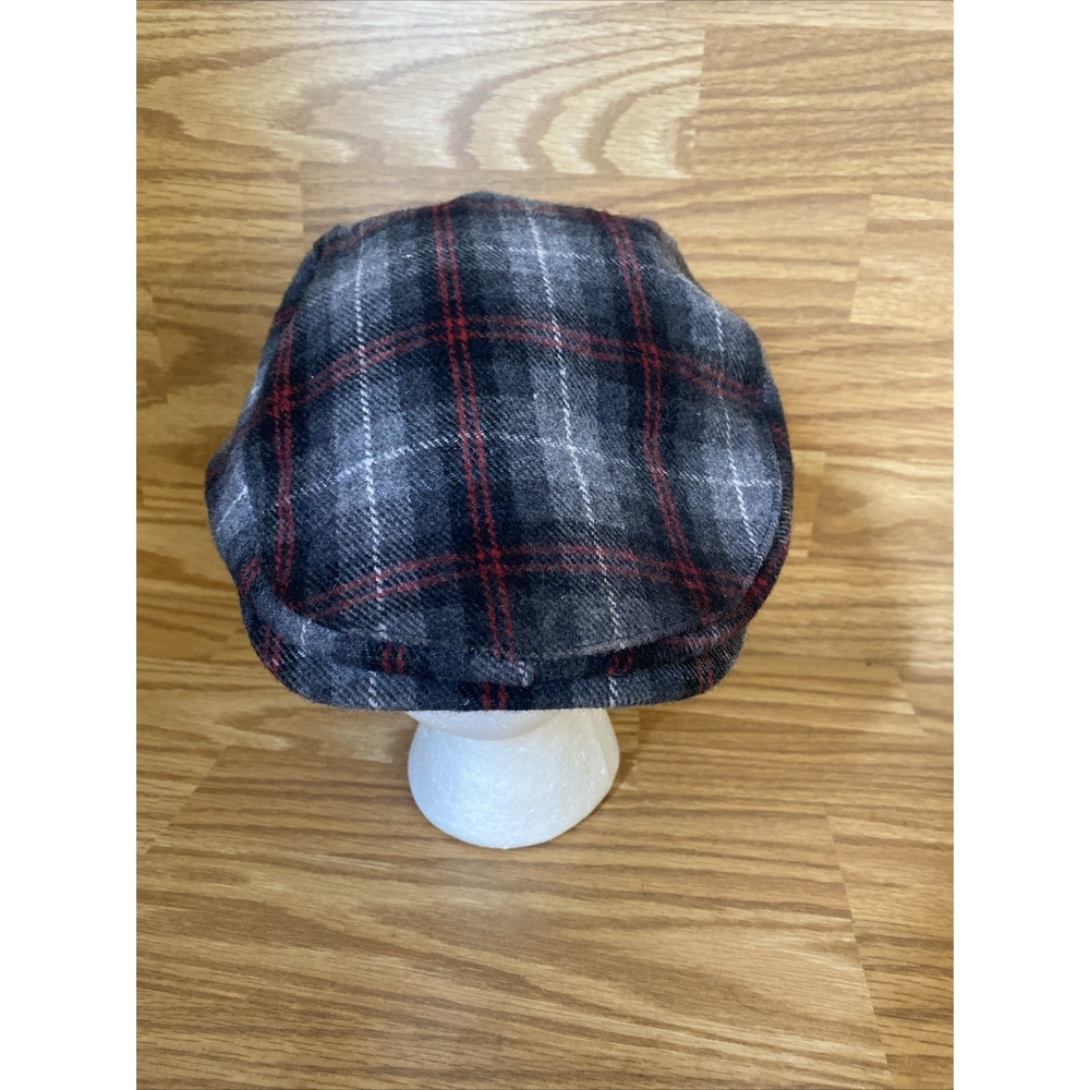 Boston Scally Co. The Contender Flat Cap Hat Gray Red Plaid Size XL Wool Blend.